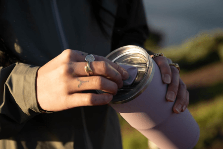 تراول ماگ کمل بک مدل تامبلر thrive 600 میلی لیتر بنفش