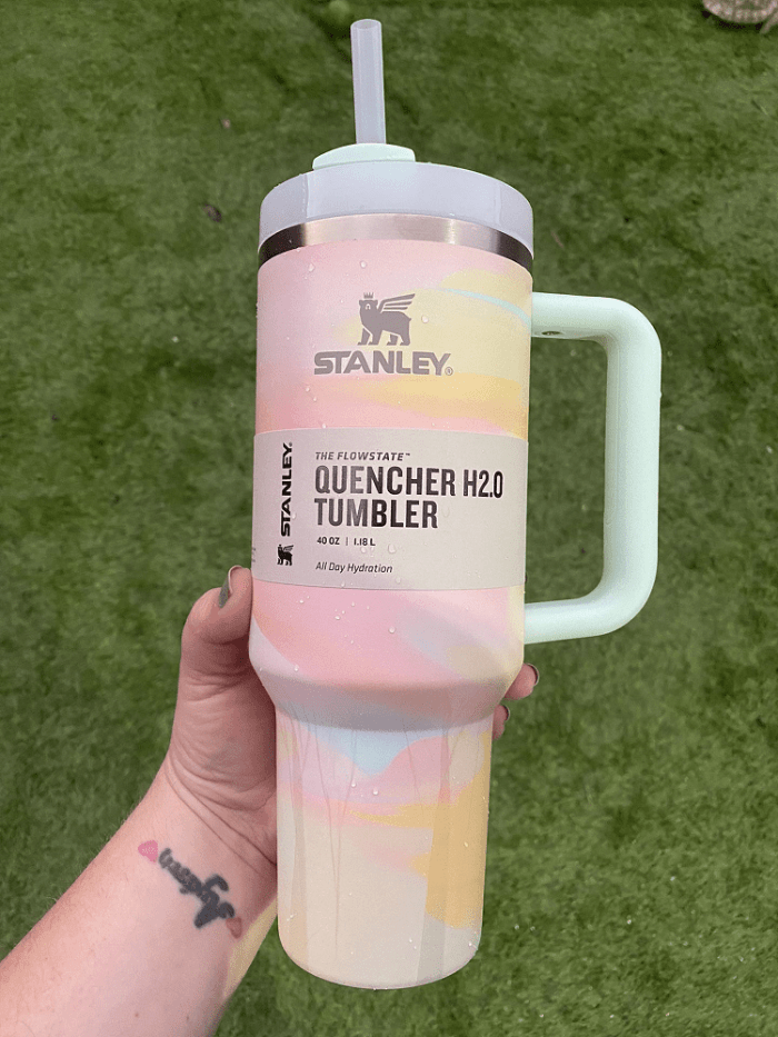 ماگ استنلی دوجداره و نی دار 1.18 لیتر The Quencher H2.0 FlowState™ Tumbler 40 oz - Image 3