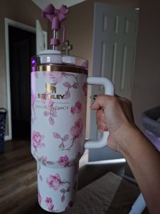 ماگ نی دار استنلی مدل Ribbon Roseta ظرفیت 1.18 لیتر